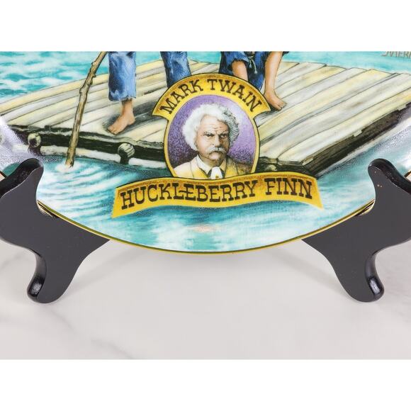Huckleberry Film American Classics 9 1/4" Porcelain Year 1983 Wall Decor Plate - Picture 6 of 11